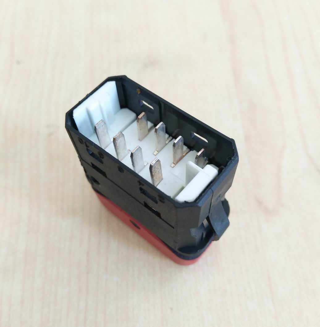 Кулисный переключатель аварийного освещения 3230-1902-4