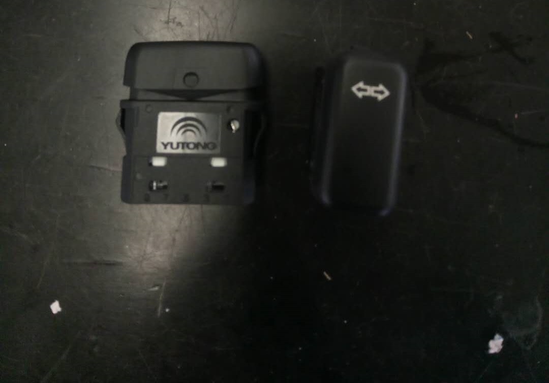 Guide plate rocker switch 3230