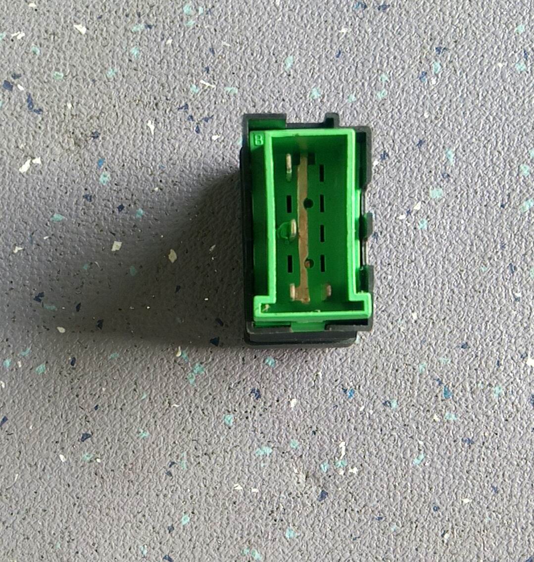 Power take-off rocker switch; for 9506-13041 chassis-2