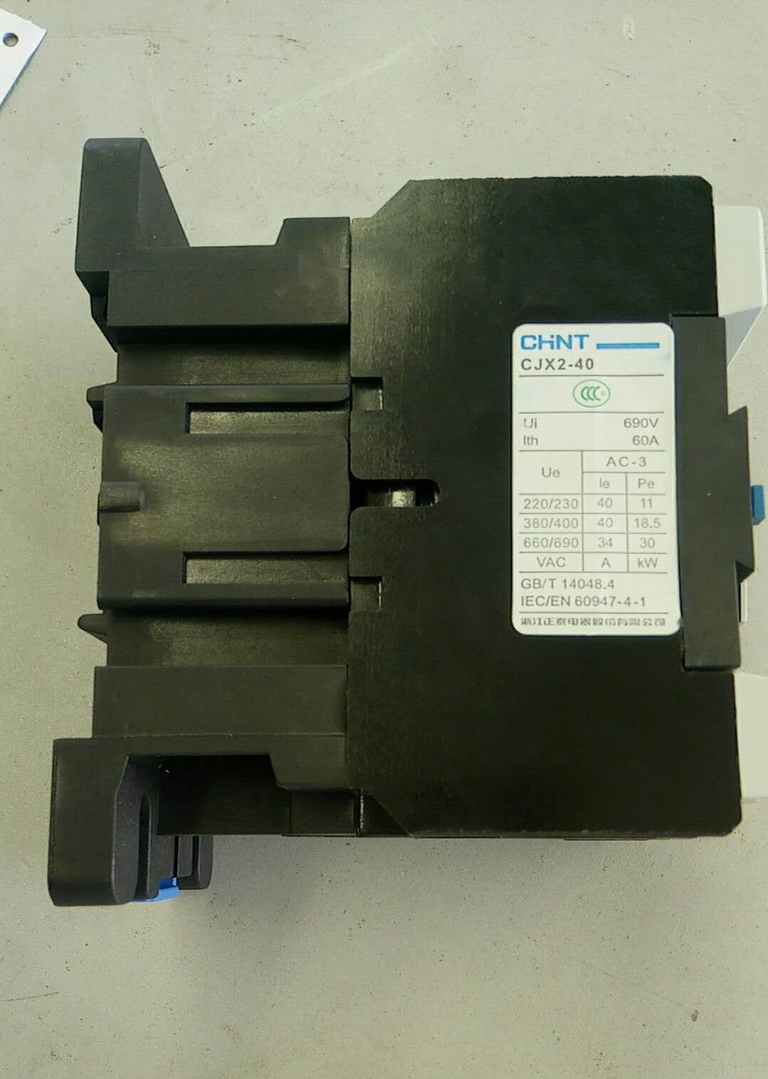 AC contactor; CJX2-4011; AC220V-3