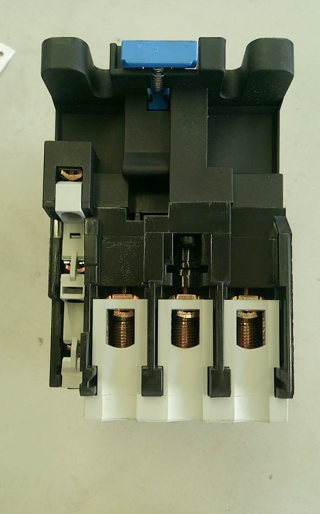AC contactor; CJX2-4011; AC220V-4