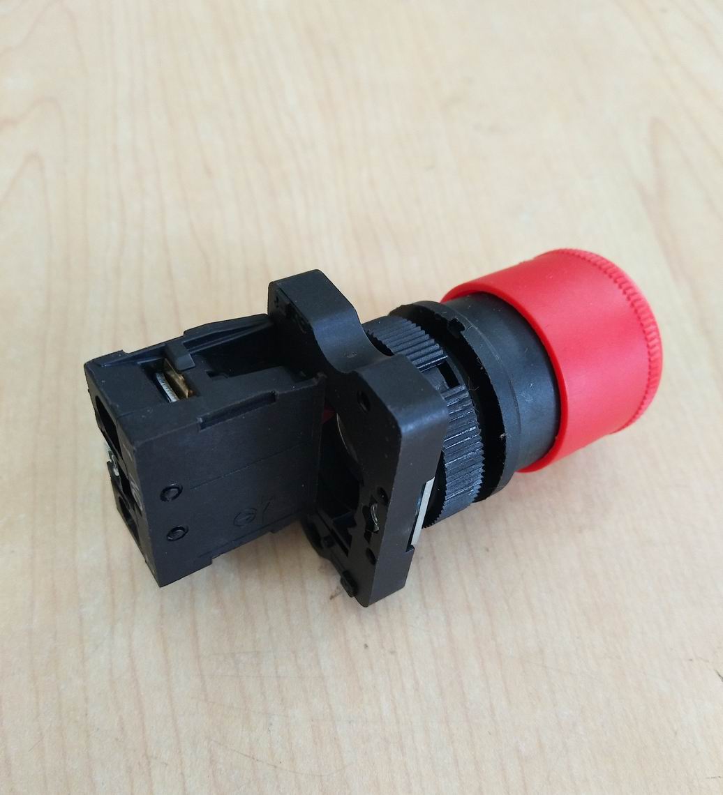 Emergency stop switch; LA158-2ES442-1