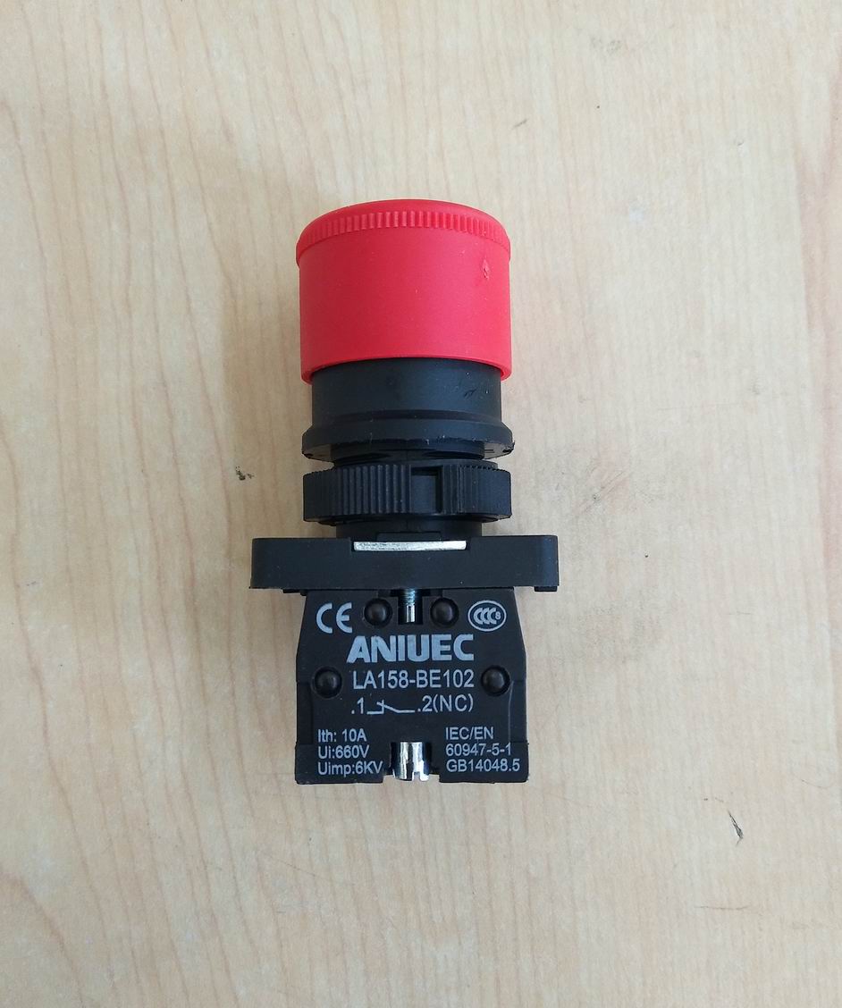 Emergency stop switch; LA158-2ES442-3