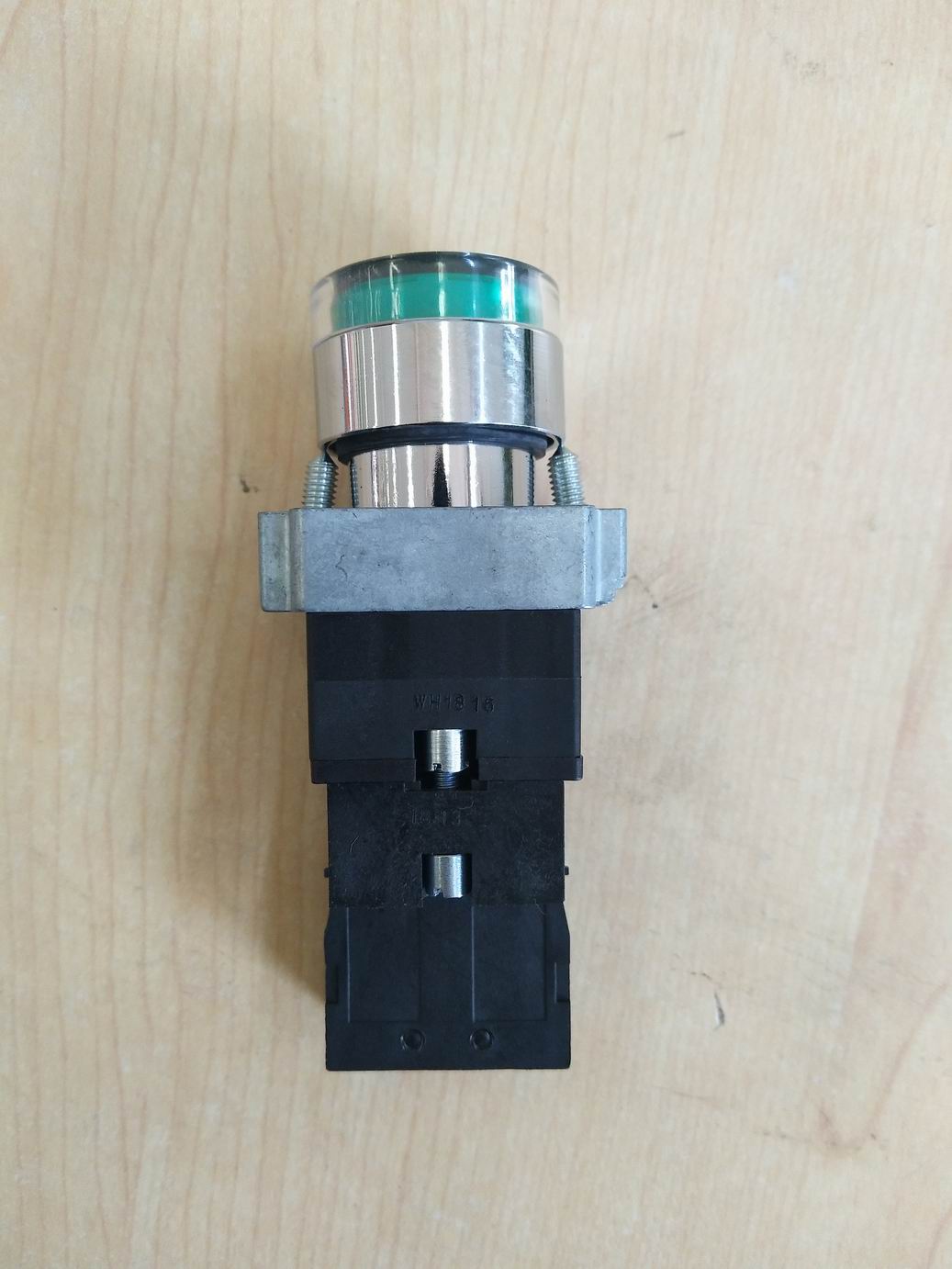 Light button; XB2BW33B1C; DC24V; Green