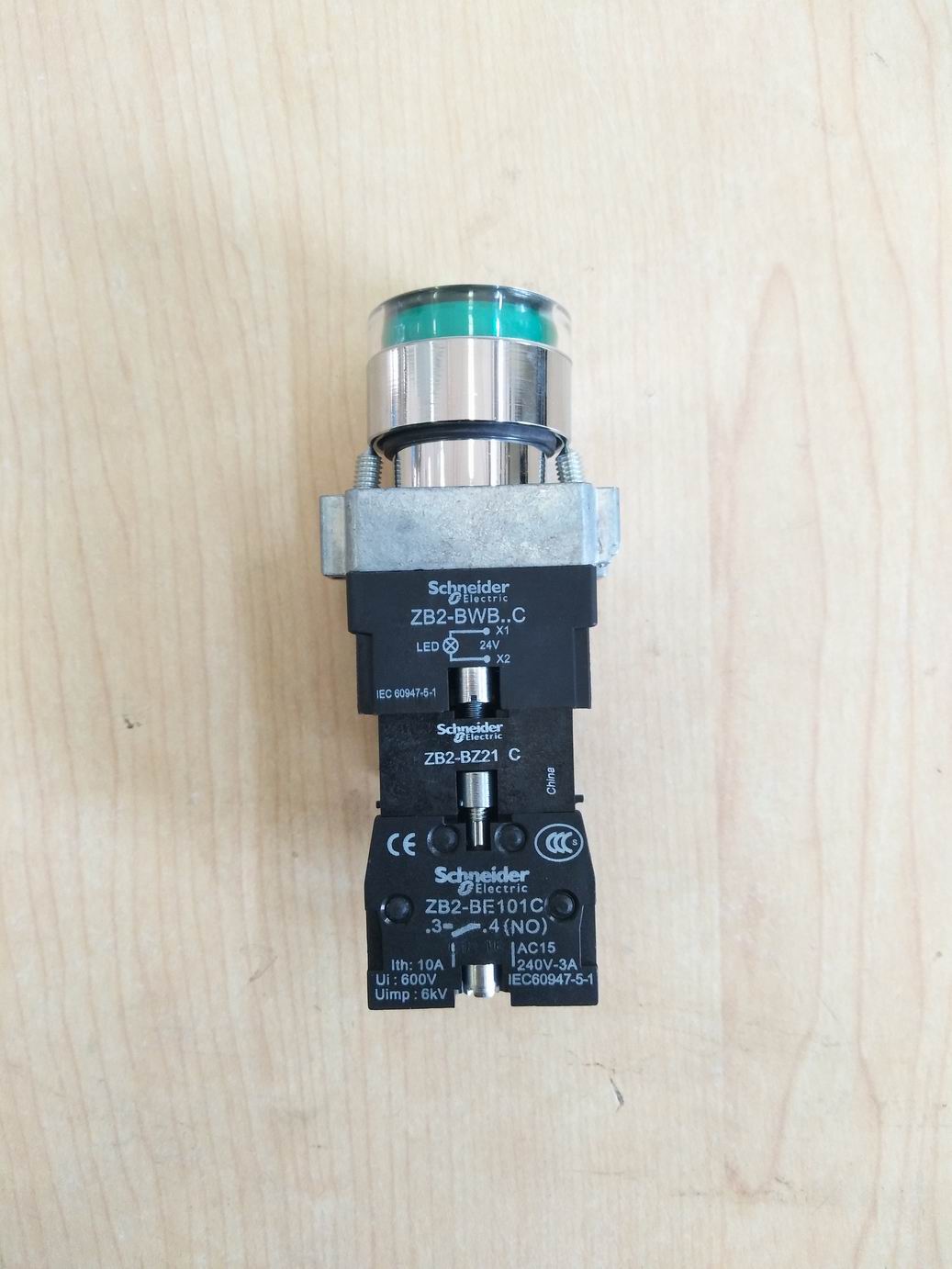 Кнопка освещения; ВБ 2BW33B1C ; округ Колумбия 24V ; Зеленый-2