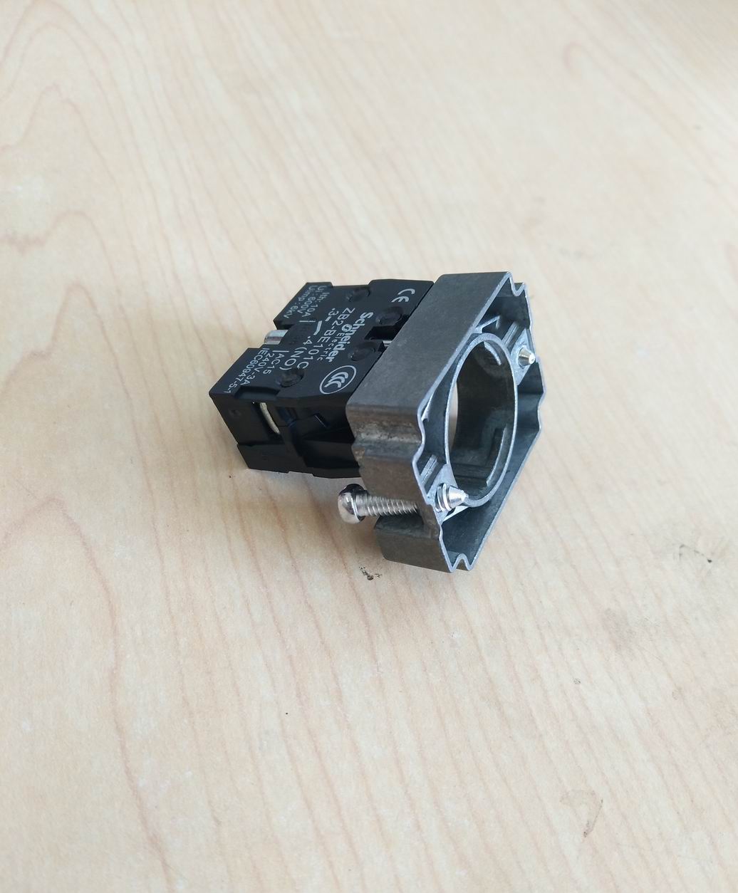 Two-speed self-reset knob; XB2BD41