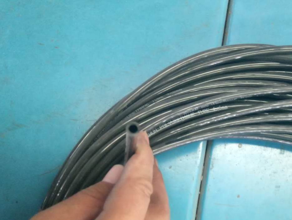 PU tube 0604X30 (black)-1