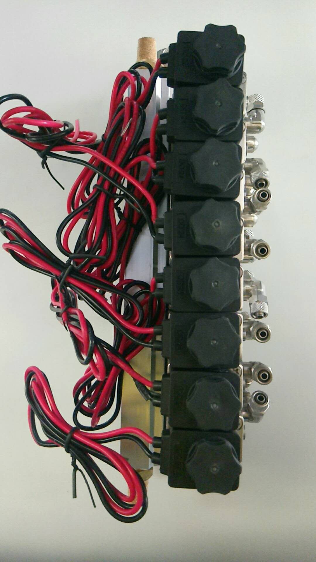 Восьмисоединенный клапанный комплект-2