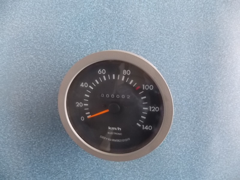 Электронный одометр скорости; передаточное число 1620 / 141