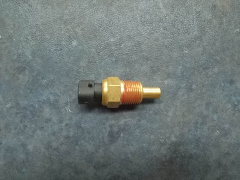 Intake temperature and water temperature sensor