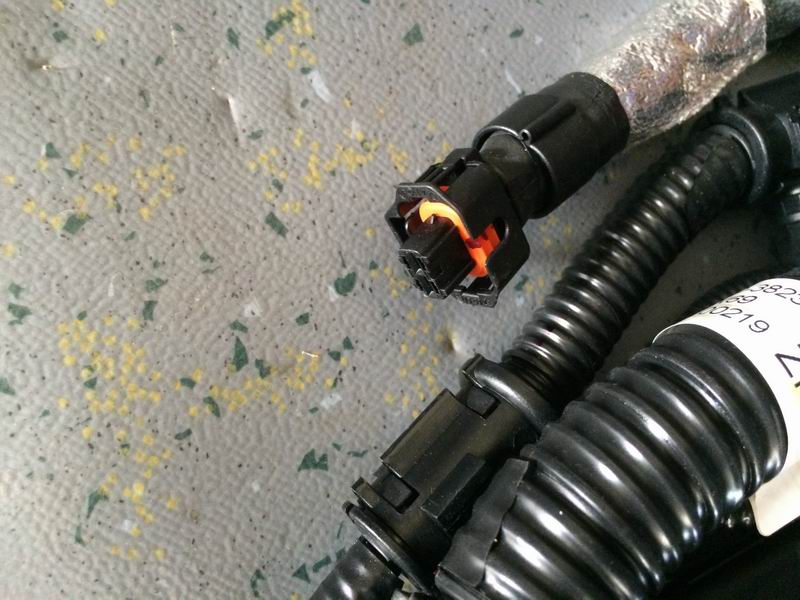 Engine wiring harness; connect sensor and ECU-1