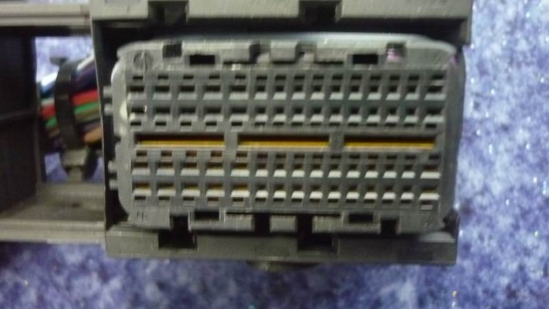 Engine wiring harness; connect sensor and ECU