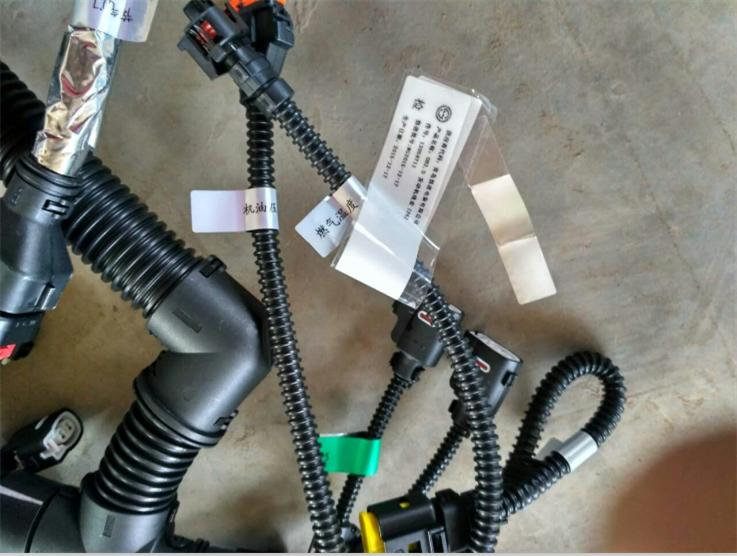 Engine wiring harness; connect sensor to ECU wiring harness