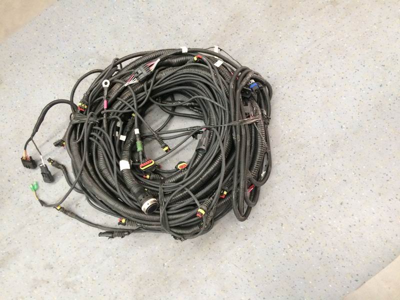 Chassis wiring harness ZK6128HGM YC6G270-40 left cabin-1