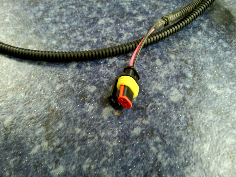 Universal additional cable AMP two holes 2600mm-3