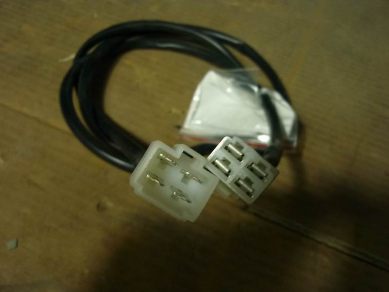 Универсальный дополнительный провод DJ 6.3 на четыре отверстия 1500mm