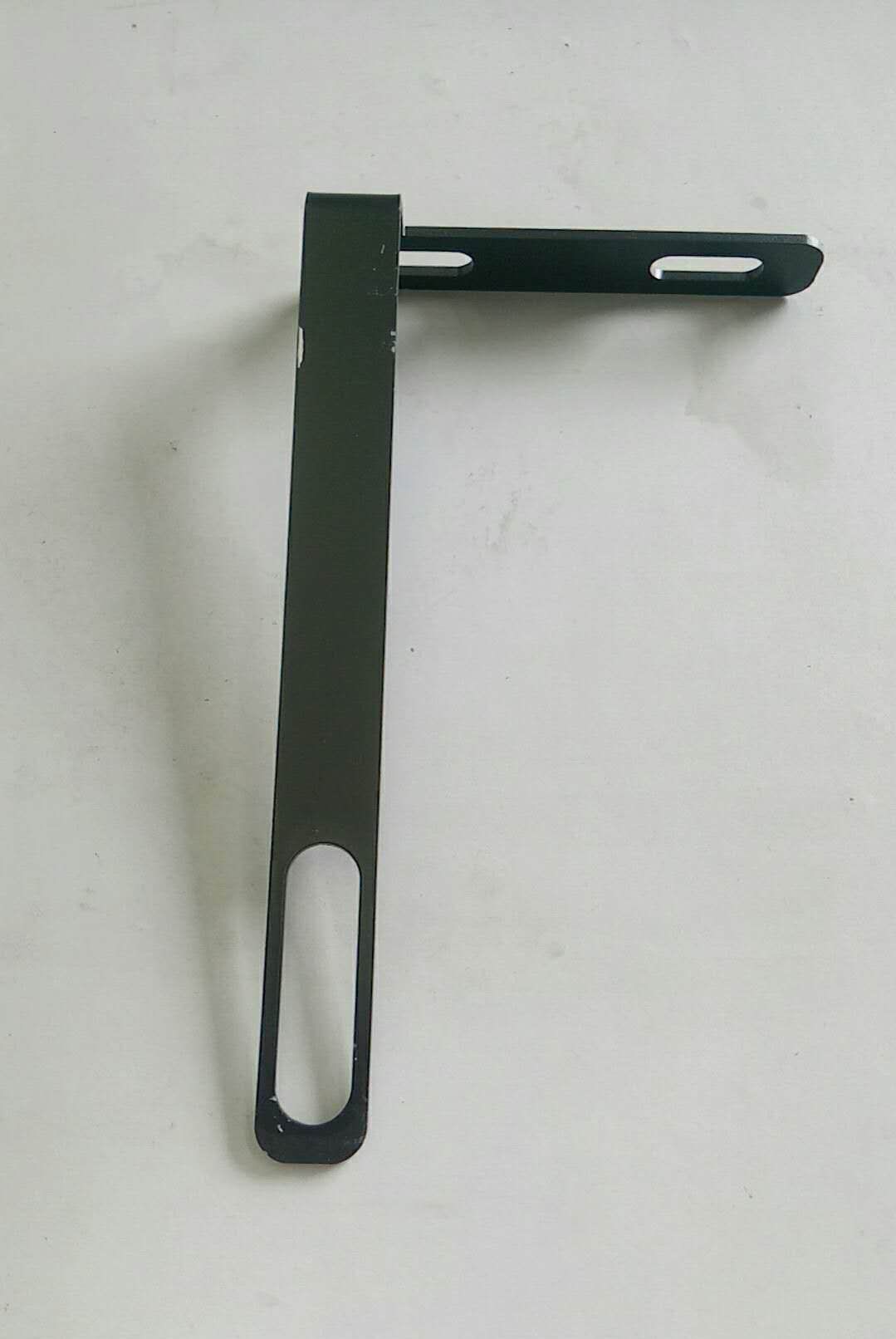 Return position detection proximity switch mounting bracket