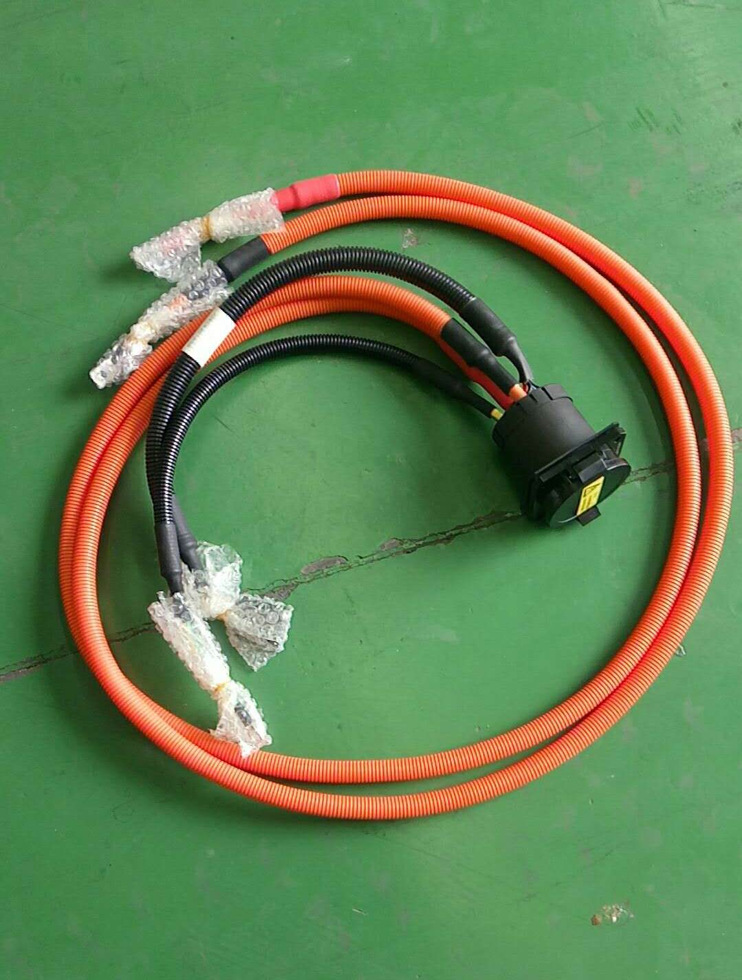 DC charging socket (new national standard 750V-125A, used in heavy industry)