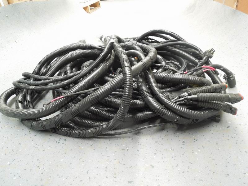 Engine electronic control wiring harness YC6G270-40 ZK6128HGM-1