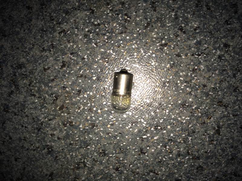 Лампочка 13814 24V 10W бакалавр 15s