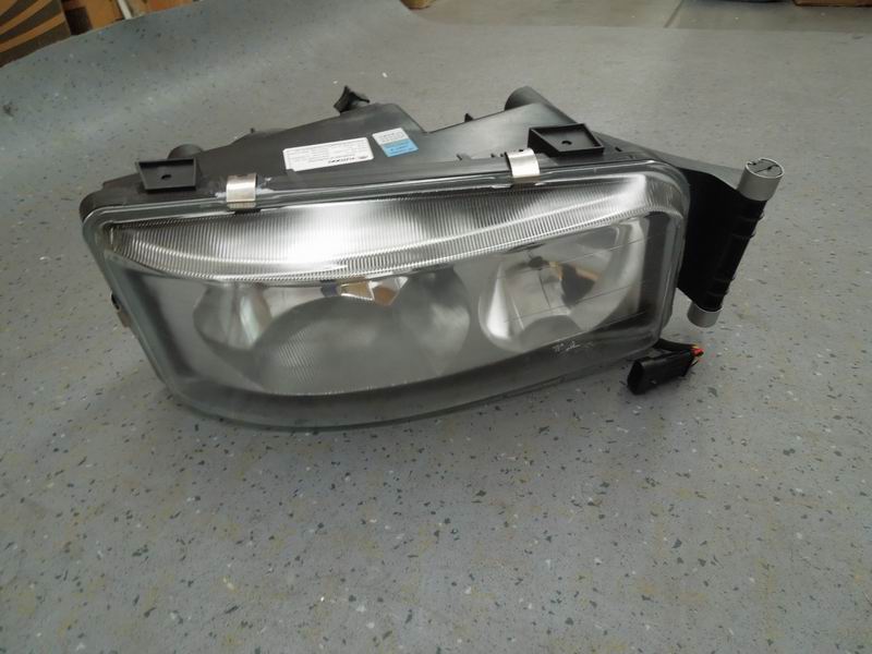 Combination headlight WG486 Right side Right rudder