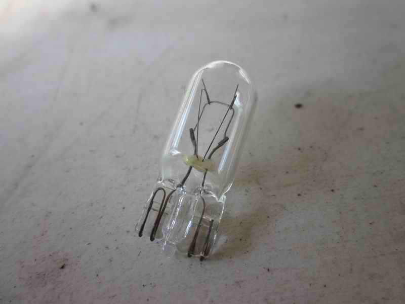 Лампочка 13961 /Вт 5W