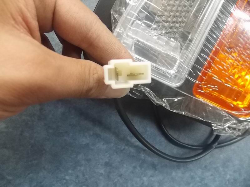 Front top decorative light (left side) ZK6662D-1