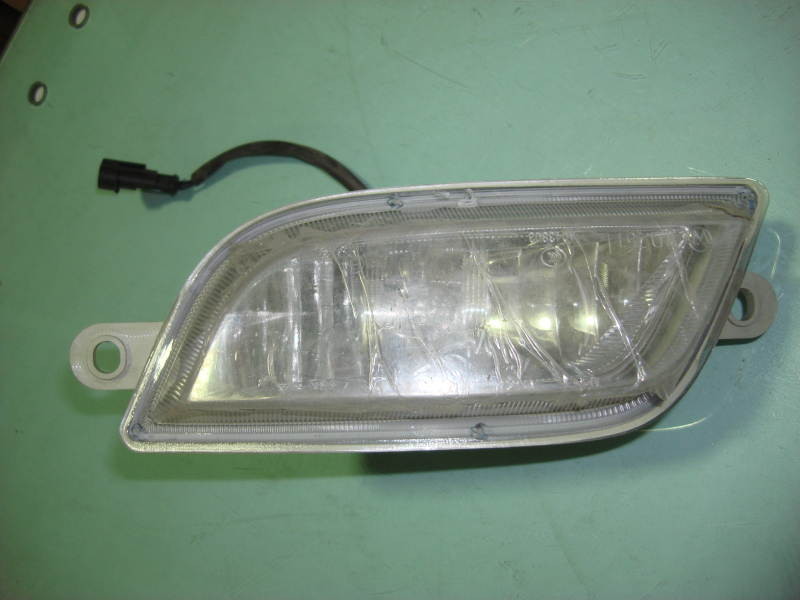 Left front fog light 12V ZK6708DH-2