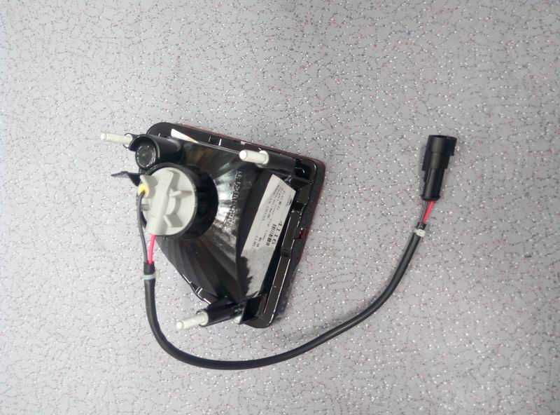 Rear fog lamp (with reflector) VLCRFLYT002 6122HBA right side