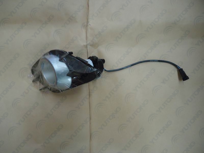 Передний противотуманный фонарь WΦ 60 ЗК 6120HQ левый