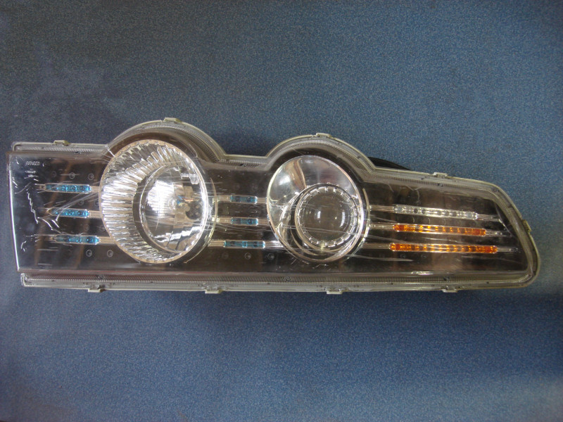 Combination headlight WGQ488 right side-2