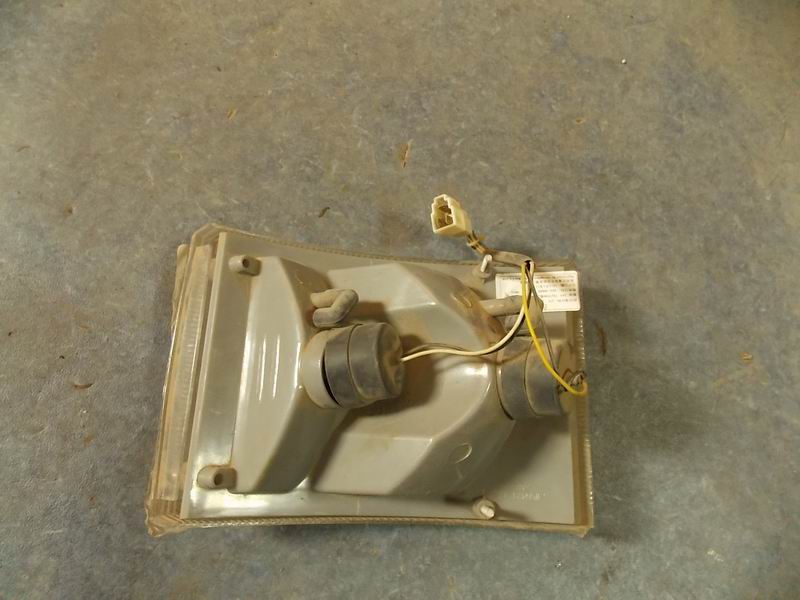 РГ 421-1Z передний рулевой/габаритный фонарь-1