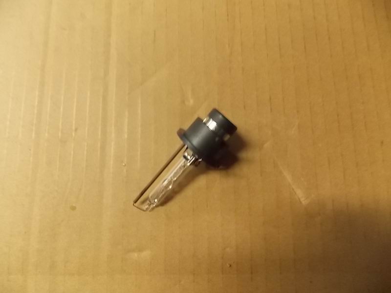 Ксеноновая лампа. Инвентарь расходных материалов.