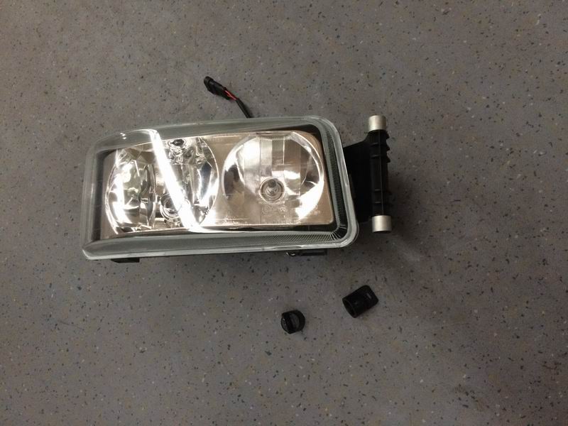 Combination headlight WGQ486 right side-1
