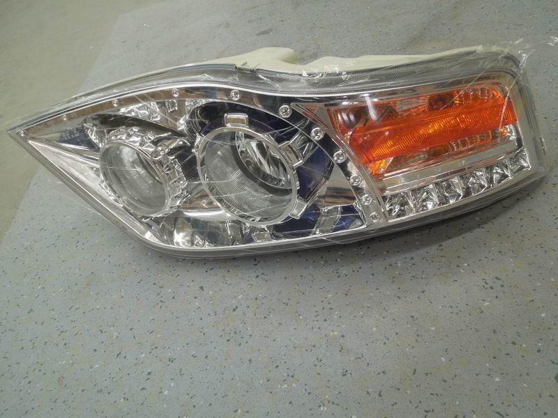 Комбинированная фара QA 698 ЗК 6127H Правая сторона Правый руль направления