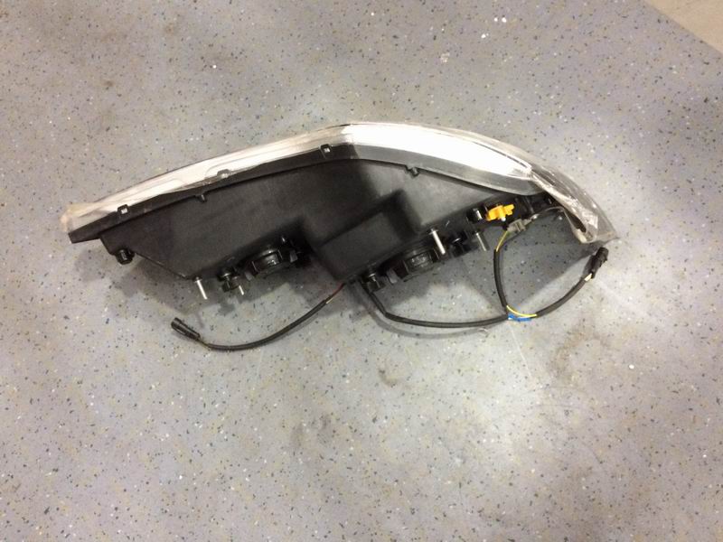 Combination headlight QA843 ZK6858H new shape left