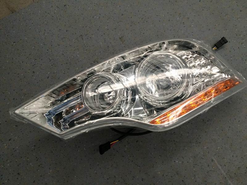 Combination headlight H-QZ615*300 ZK6121H Right side-1