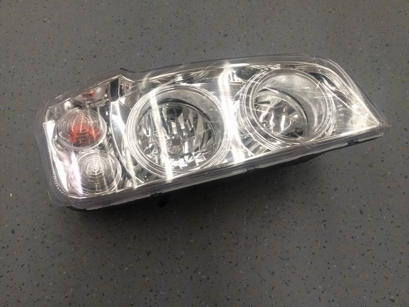 Combination headlight QA916 04 ZK6126HQD9 Right