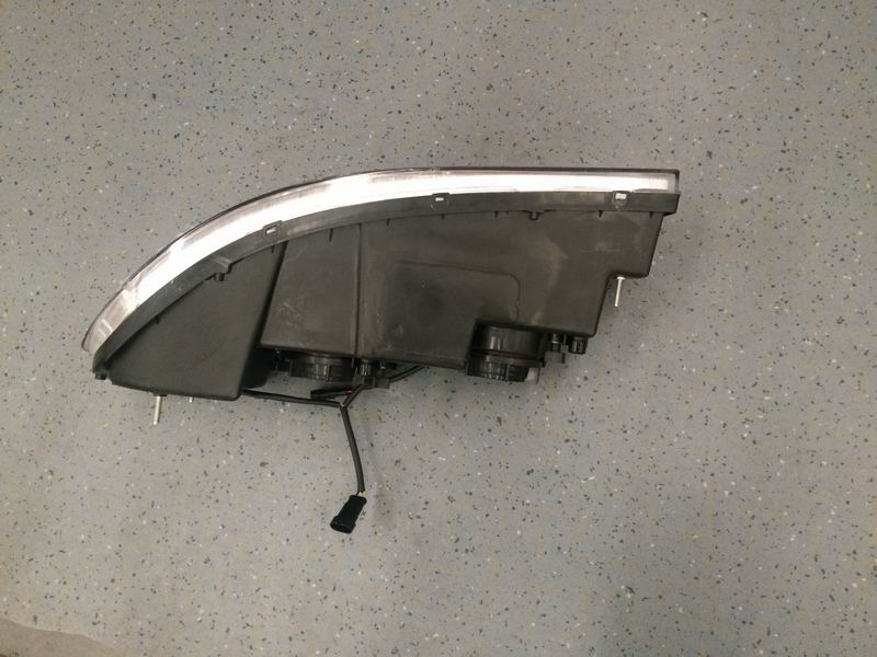 Combination headlight QA916 Right side Right rudder 24V-1