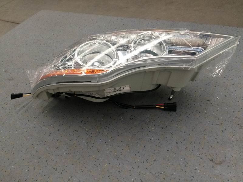 Combination headlight H-QZ615*300 ZK6121H left-1