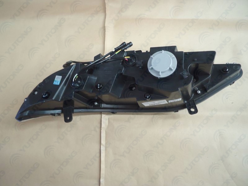 Combined headlight, HC585X393-01-D24, right side, left rudder