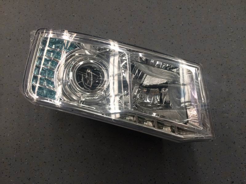 Combination headlight H-QZ520x215 Right side Right rudder