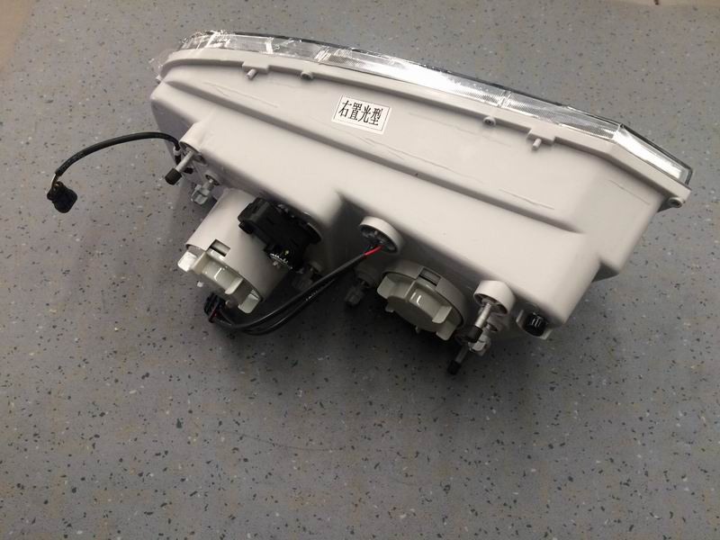 Combination headlight H-QZ520x215 Right side Right rudder-1