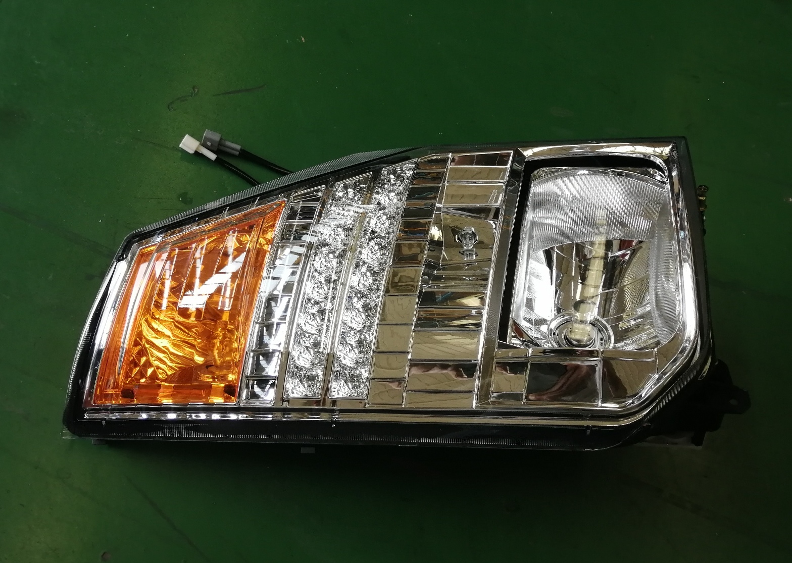 Right front combination headlight; 4101020PF6-24V-1