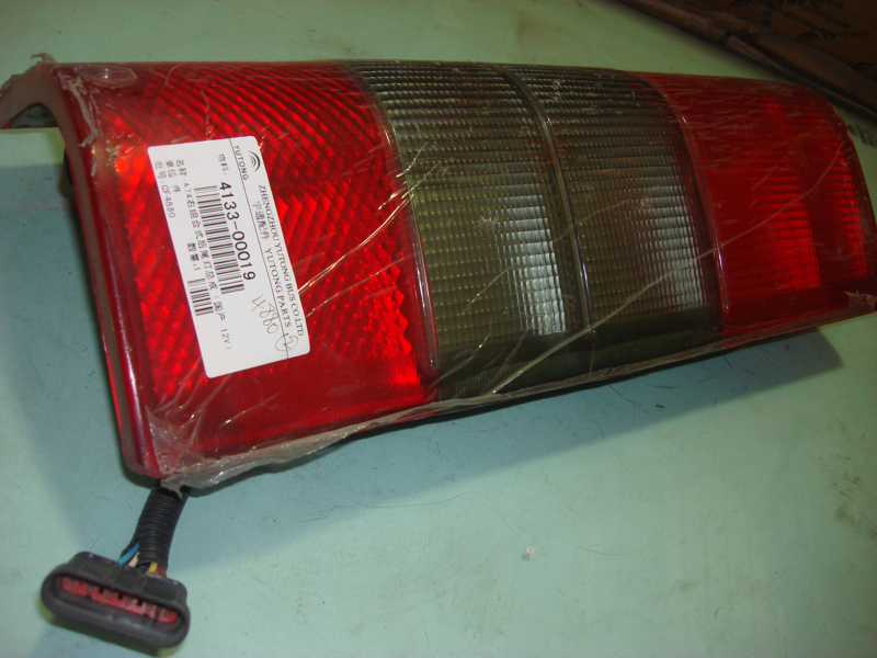 A74 right combination rear taillight assembly (domestic 12V)