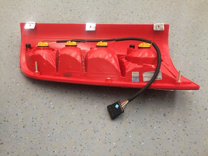 Combined rear taillight WGH486 left side-2