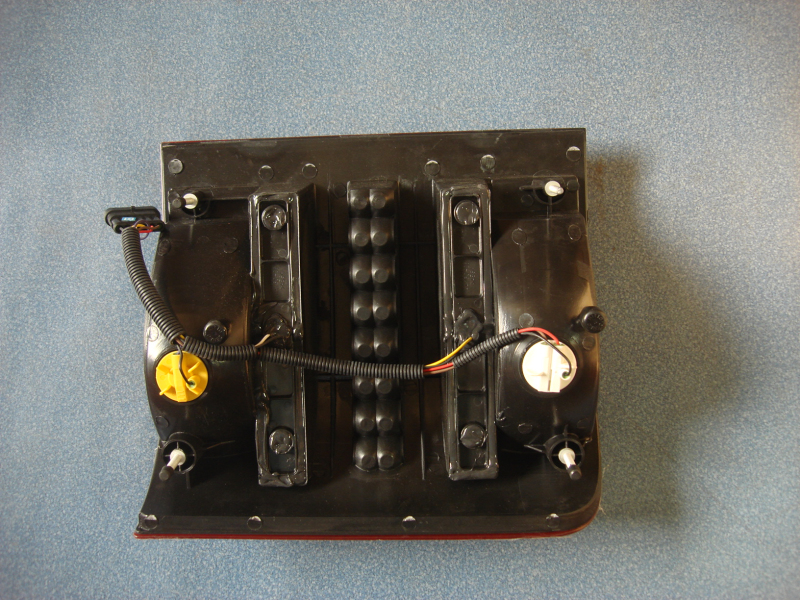 Combined rear taillight HA753 left 12V