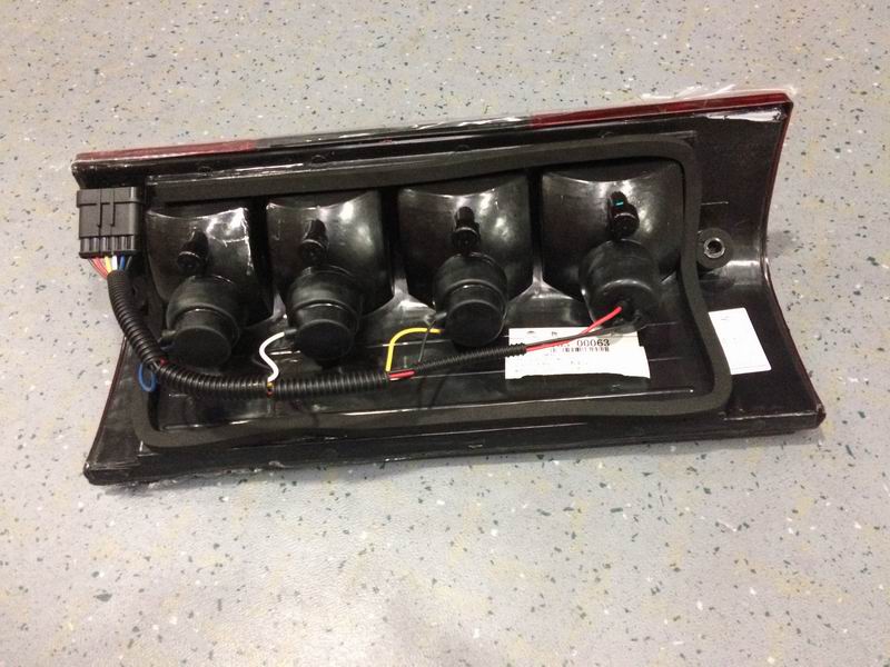 Combined rear taillight Z-HX448×150 left-1