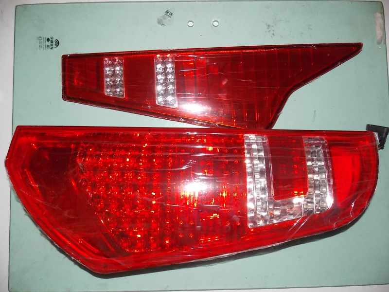 Комбинированный задний фонарь, Z-HX 660x210 , левый борт, левый руль направления-2