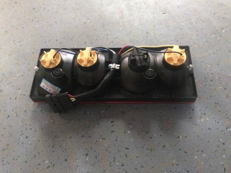 Combined rear taillight 24V ZK5040XXY2 Right side-1